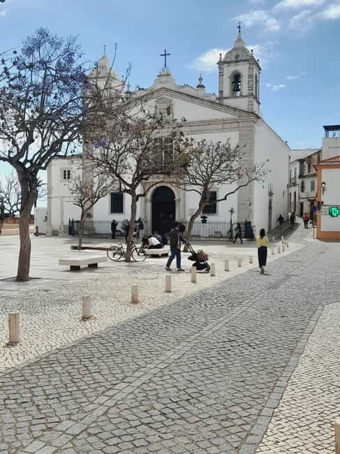 Dicover The Algarve Region and The Local Gastranomy - Practical Details and Logistics