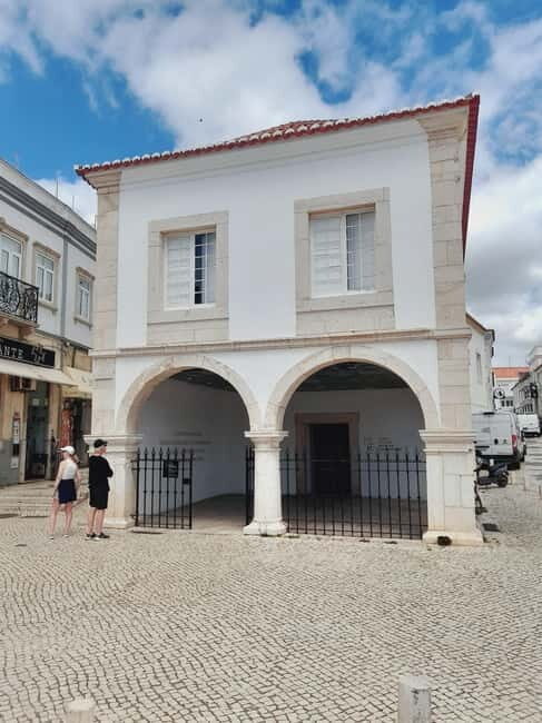 Dicover The Algarve Region and The Local Gastranomy - What Real Travelers Say