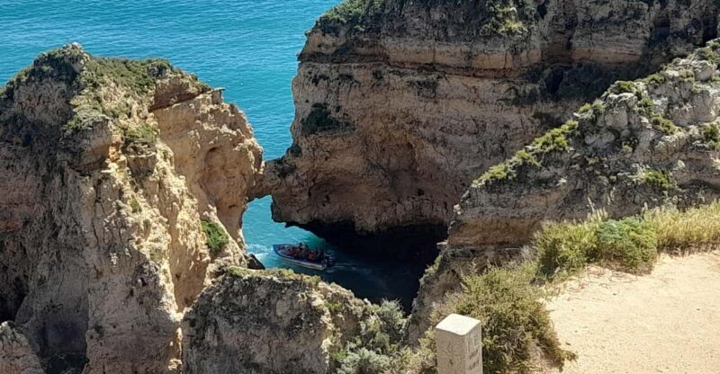 Dicover The Algarve Region and The Local Gastranomy - An In-Depth Look at the Algarve Private Tour