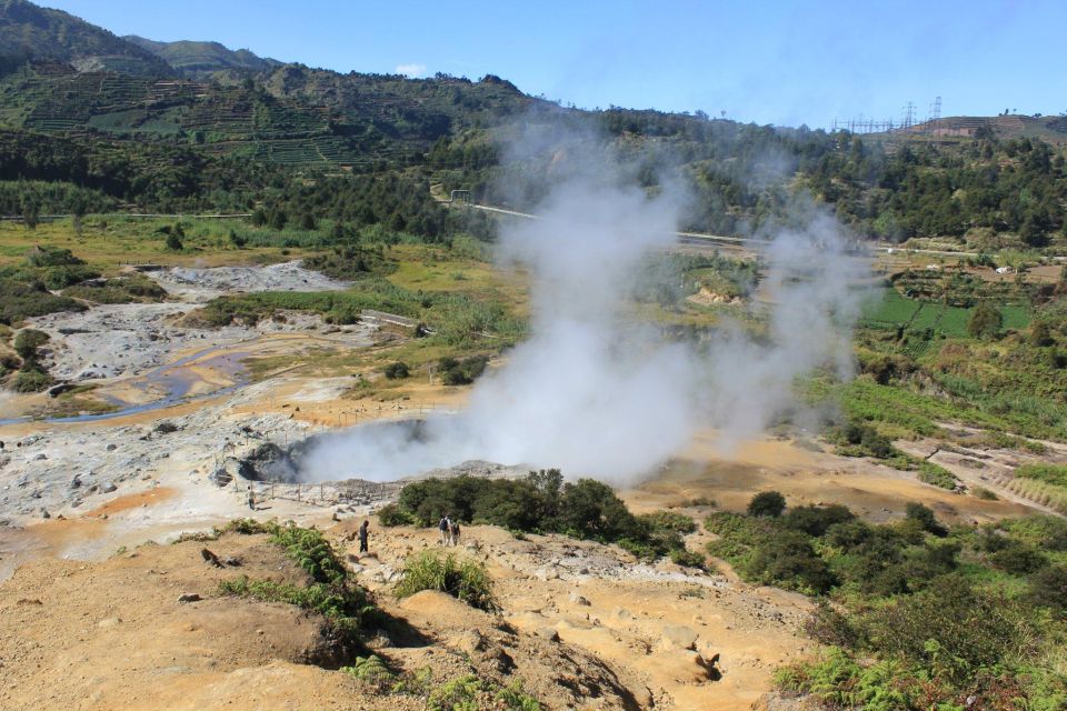 Dieng: Sikunir Golden Sunrise and Dieng Plateau Tour - Key Points