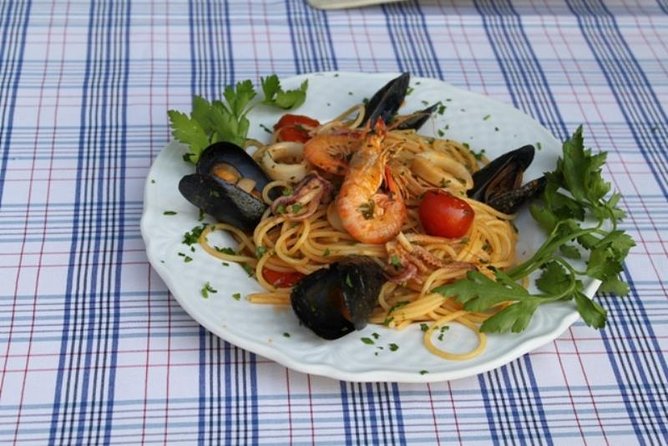Dinner in Napoli - Seafood Menu - Seafood Starter