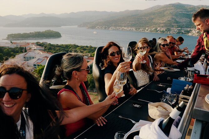 Dinner in the Sky Dubrovnik - Dine 50m above ground - Key Points