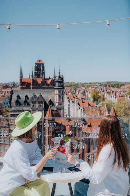 Dinner with a View  7th Floor, Gdask Old Town - Who Will Love It?