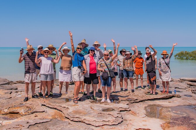 DINOSAUR ADVENTURE CRUISE - With Beachside Tapas and Cocktails - Beverages and Cocktails