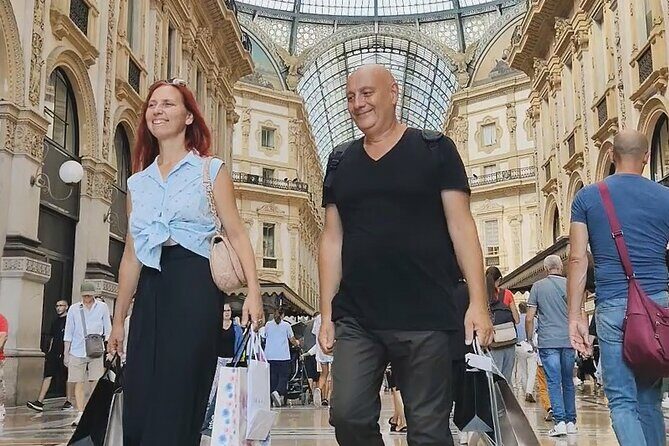 Discounted Luxury Fashion Shopping Hunt - What to Expect on the Tour