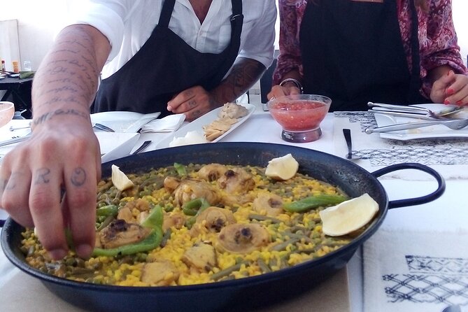 Discover 5 Secrets of Spanish Paella With a Local! - Perfecting the Cooking Process
