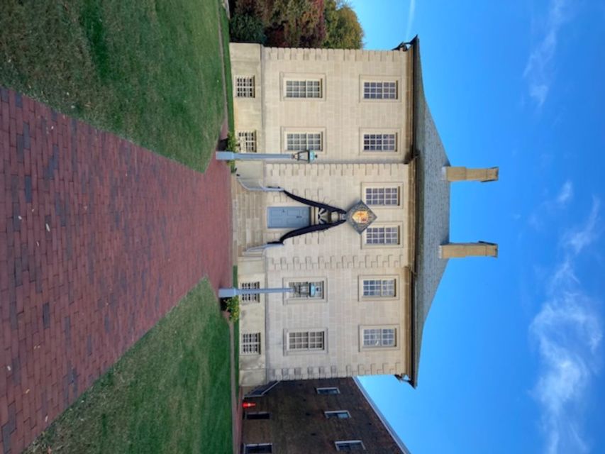 Discover Alexandria: Historic Homes, Churches, and Taverns! - Captains Row for Family Photos