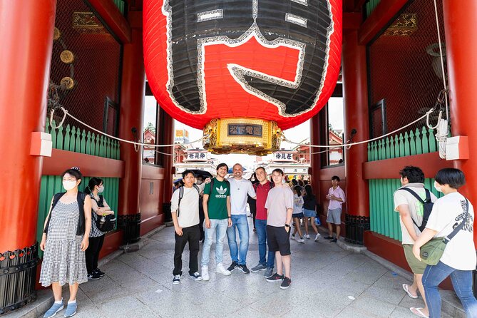 Discover Asakusa: A Journey to Hidden Local Delights - Navigating the Vibrant Sensory Landscape