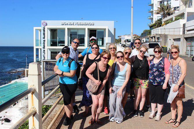 Discover Bondi Guided Beach And Coastal Walking Tour - Admiring the Bondi Icebergs Pool