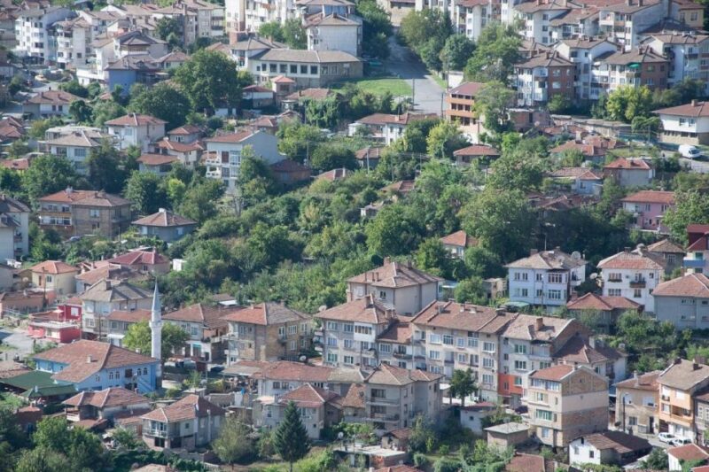 Discover Bulgaria Full-Day Guided Tour From Bucharest - Tour Experience