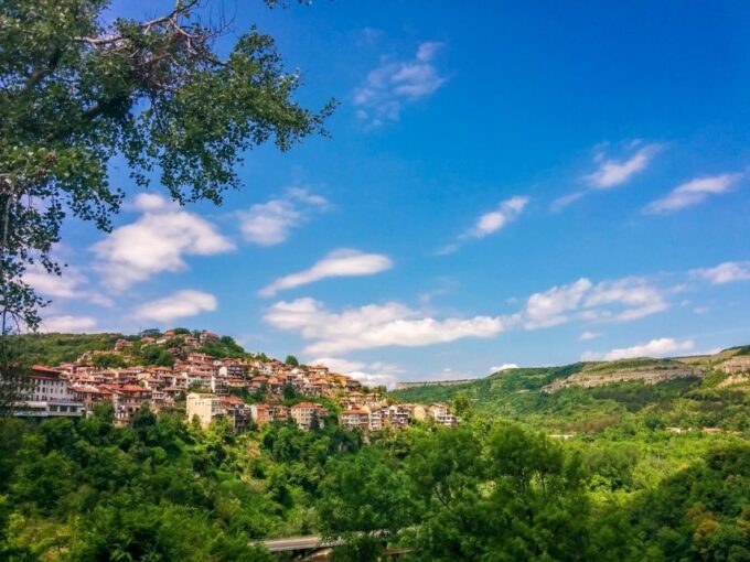 Discover Bulgaria Full-Day Guided Tour From Bucharest - What to Expect