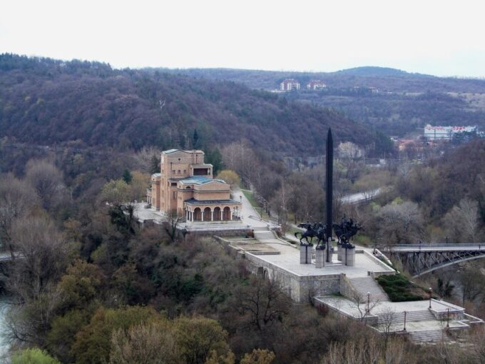 Discover Bulgaria Full-Day Guided Tour From Bucharest - Tips for Travelers