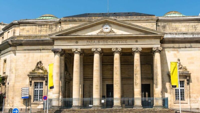 Discover Caen Like Never Before: Guided Tours of History and Secrets! - Uncover Captivating Anecdotes and Historical Figures