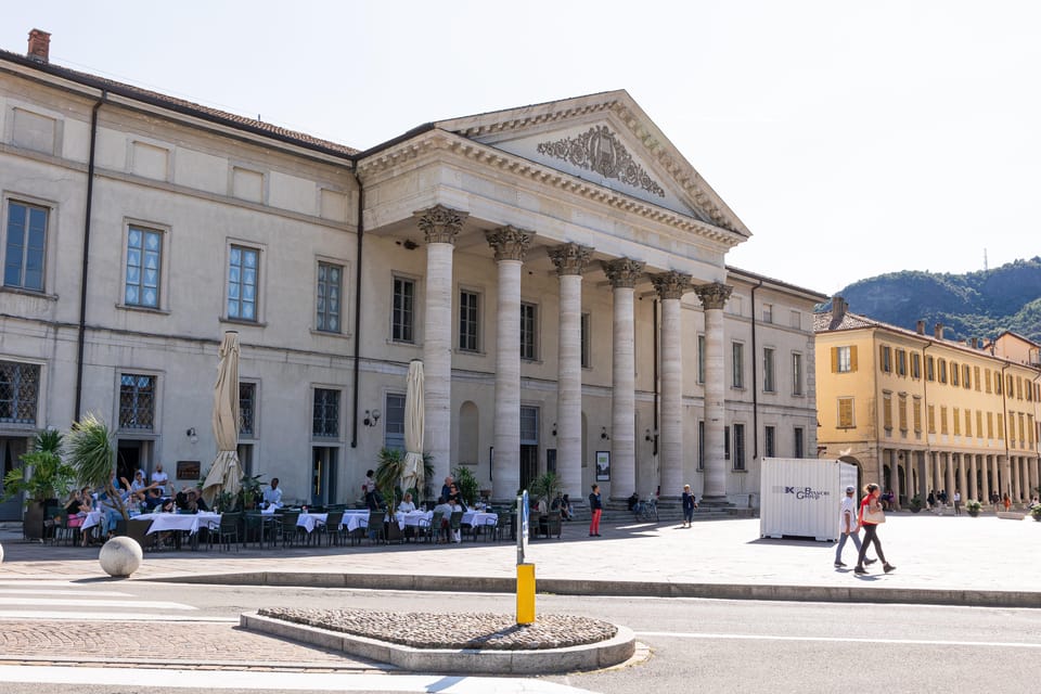 Discover Como: Guided City Tour & Lake Cruise - The Blend of Art and Culture in Como