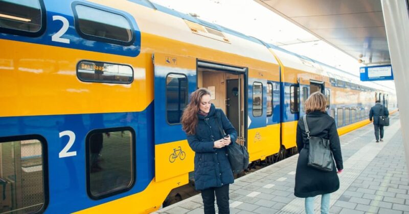 Discover Efteling With Train+Bus Ticket To/From Rotterdam - Onboard Amenities