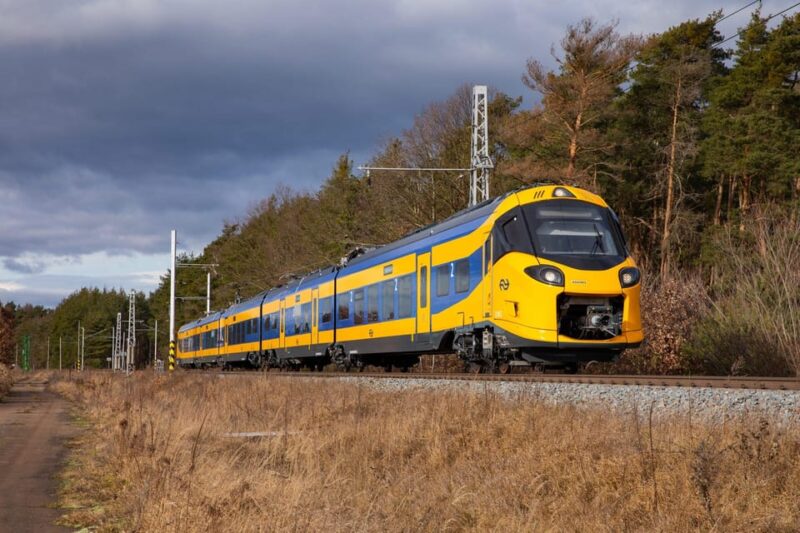 Discover Efteling With Train+Bus Ticket To/From Rotterdam - Booking Process