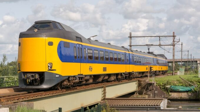 Discover Efteling With Train+Bus Ticket To/From Rotterdam - Nearby Attractions