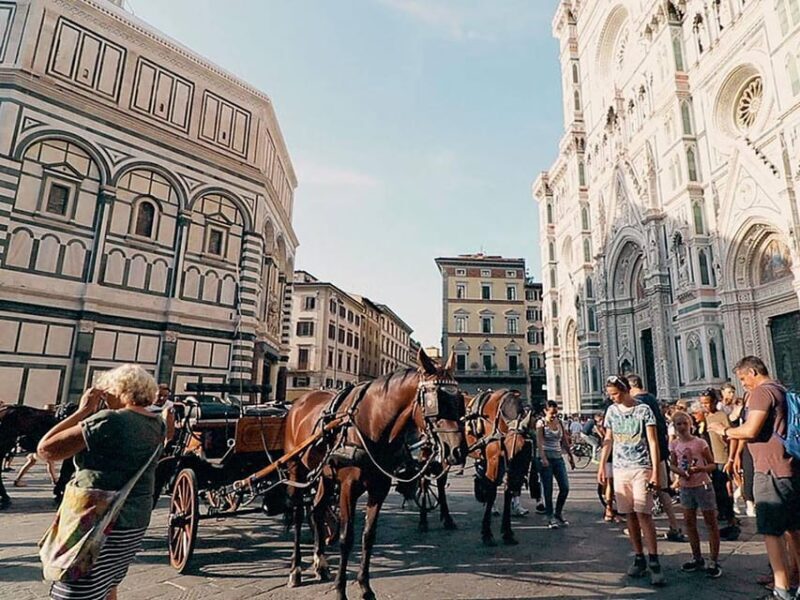 Discover Florence Walking Tour: Guided Tour - Crossing the Iconic Ponte Vecchio