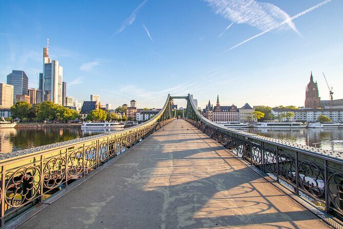 Discover Frankfurts most Photogenic Spots with a Local - Introduction to the Tour