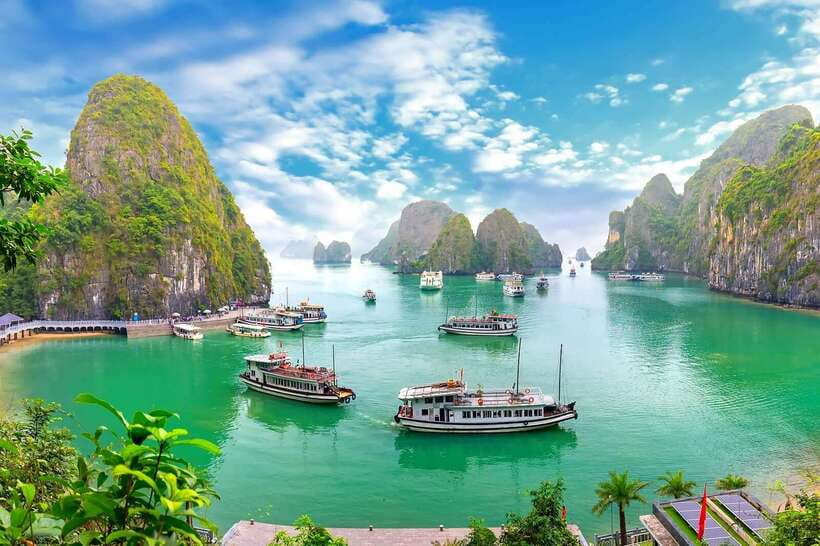 Discover Ha Long Bays Wonders on a Day Cruise From Hanoi - Accessibility and Transportation