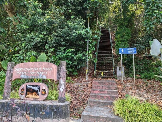 Discover Kota Kinabalu: Engaging City Walk Shared Tour - Booking and Cancellation Policy