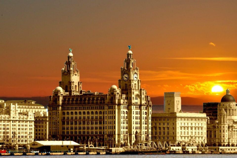 Discover Liverpool – Private Walking Tour for Couples - Tips for Couples