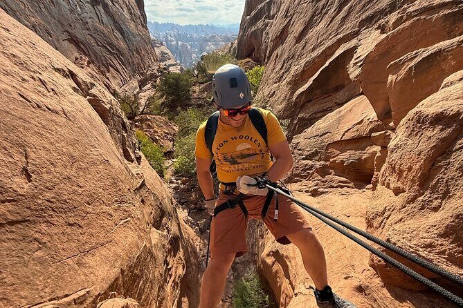 Discover Moab Rappelling on a Private Canyoneering Adventure - Who Should Consider This Tour?