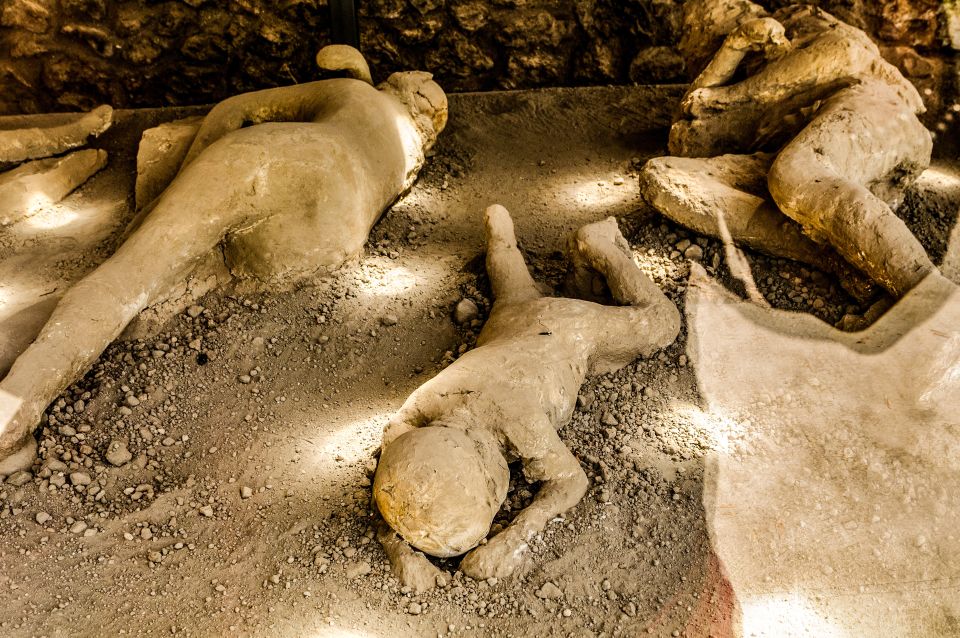Discover Mt. Vesuvius: Private 3-Hour Tour From Pompeii - Convenient Chauffeured Experience