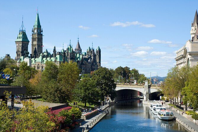 Discover Ottawa with a Local Guide Private Walking Tour - The Itinerary: A Walk Through Ottawa’s Heart