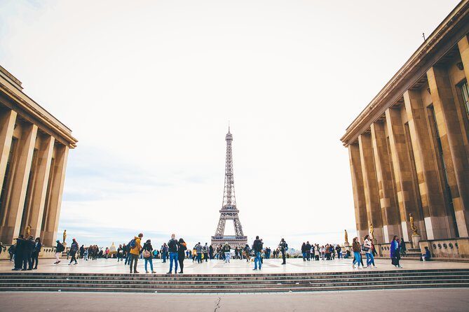 Discover Paris most Photogenic Spots with a Local - Key Points