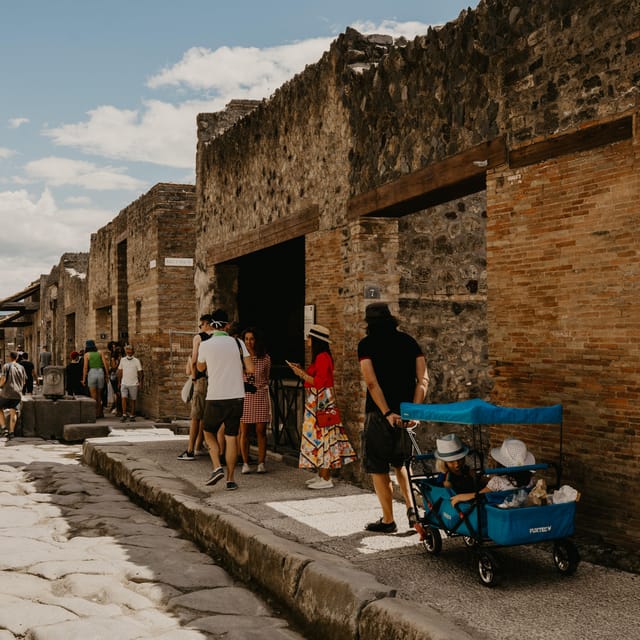 Discover Pompeii: Italian Walking Tour of the Buried City - Tour Highlights