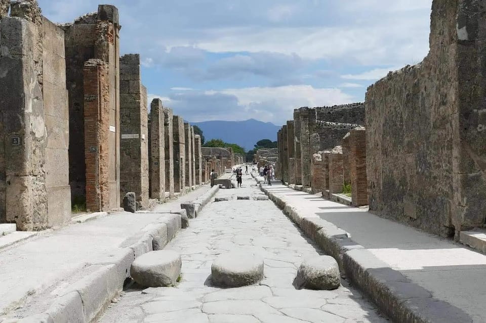Discover Pompeii & Vesuvius: Ruins, History & Volcanic Views - Authentic, Enthusiastic, But Variable Guides