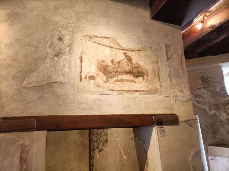 Discover Pompeii with a professional guide for 2hrs - Key Points