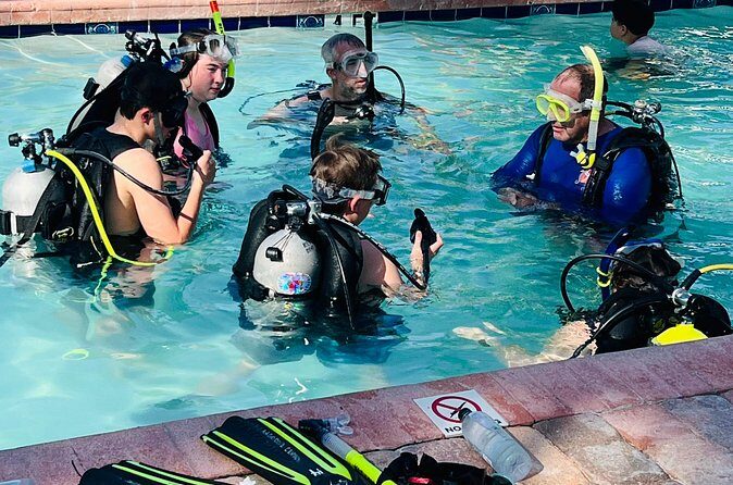 Discover Scuba Diving Course Pool Training Session in Key Largo. - The Sum Up