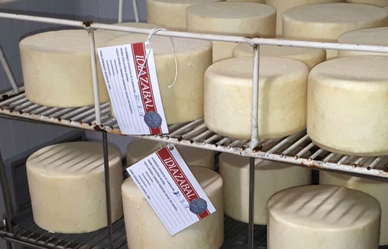 Discover the Art of Idiazabal Cheese in the Basque Country - Key Points