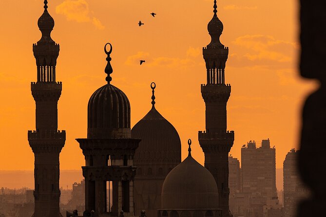 Discover The Historical Mosques In Cairo - Engaging With Knowledgeable Tour Guides