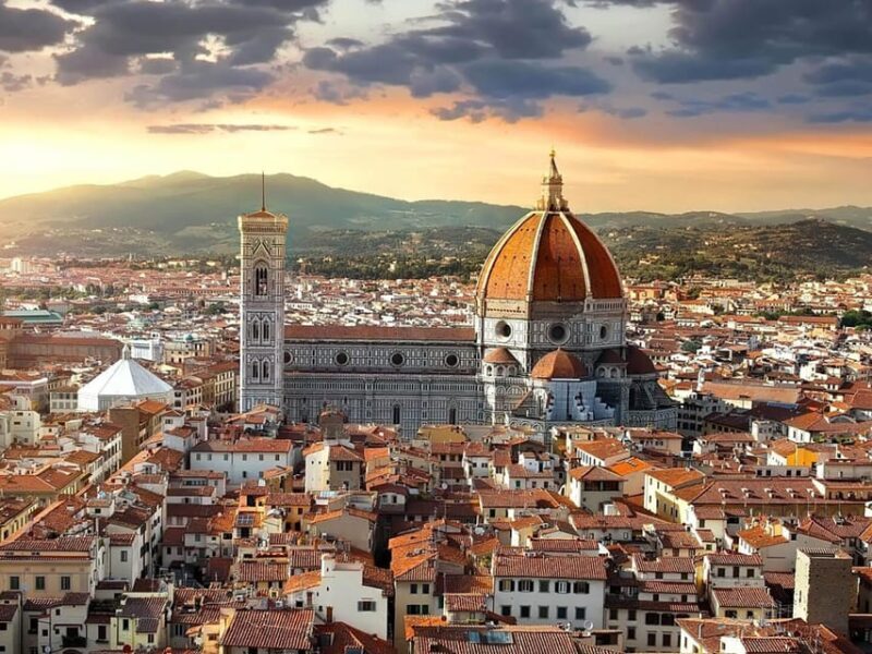Discover the History of Florence: City Walking Tour - Visiting Palazzo Pitti