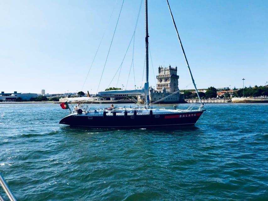 Discover the Lisbon Riviera : 2h Sunset Sailboat Wine Cruise - FAQ