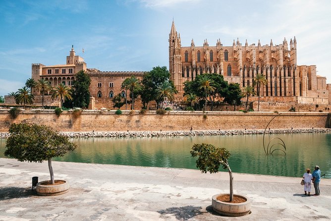 Discover the Major Cultural Attractions of Palma De Mallorca on a Private Tour - Overview of Palma De Mallorca
