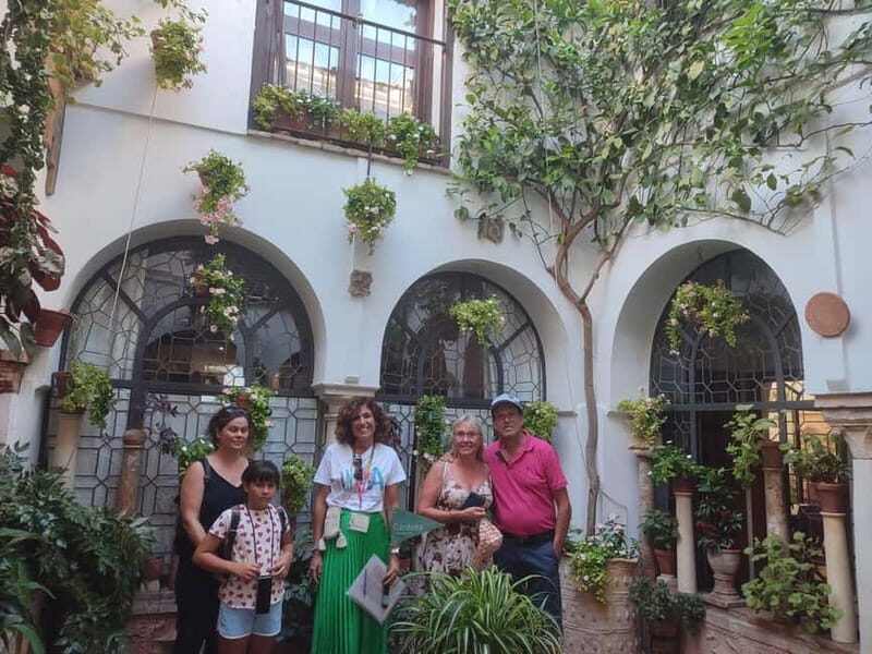 Discover the Patios of Cordoba: A Treasure of Color and Tradition. - Who Will Love This Tour?