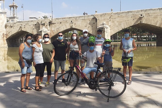 Discover Valencia Bike Tour - City Center Meeting Point - Tour Duration and Itinerary