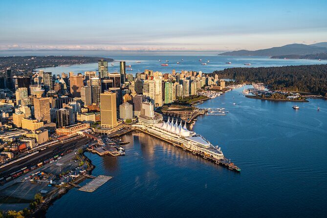 Discover Vancouver Winter City Tour - Key Points