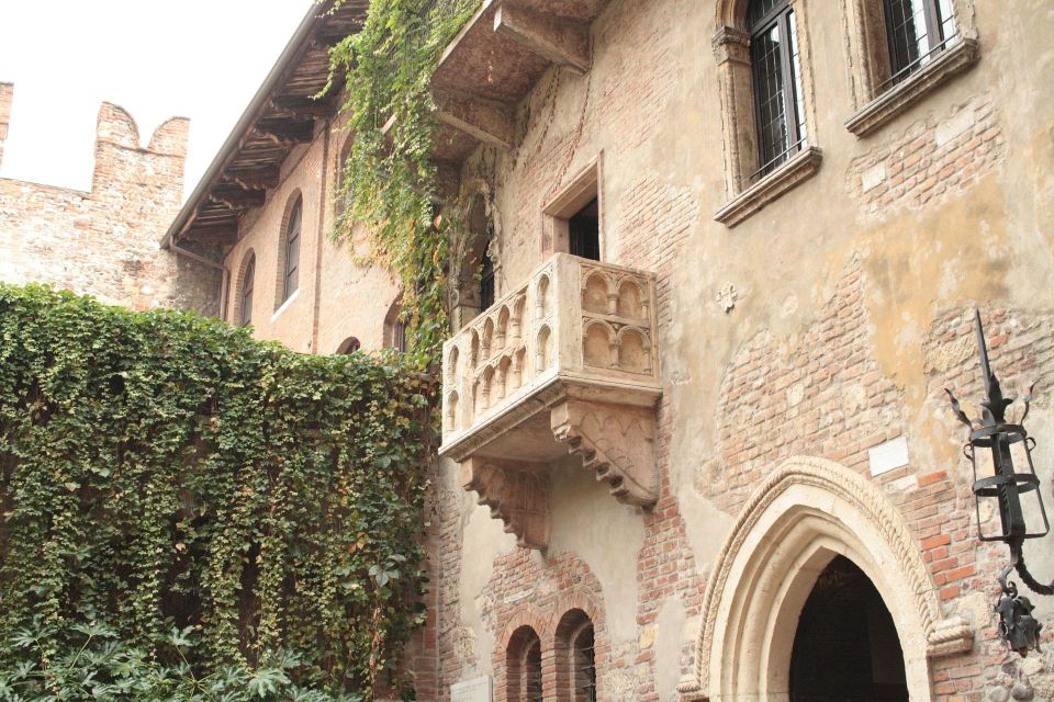 Discover Verona: City Highlights Guided Walking Tour - What to Expect on the Tour