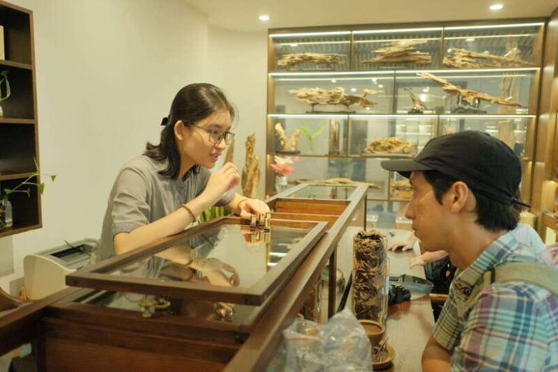 Discover Vietnam Agarwood and Enjoy Sepcial Vegetarian Meal - Understanding Agarwood Grades and Qualities