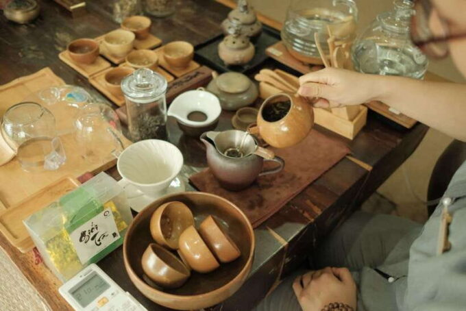 Discover Vietnam Agarwood and Enjoy Sepcial Vegetarian Meal - Cultural Interactions and Local Traditions