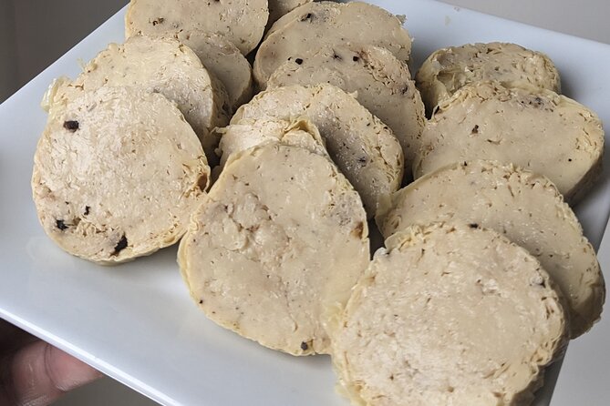 Discover Vietnamese Buddhist Cuisine Around Montreal Jean-Talon - Discovering the Neighborhood