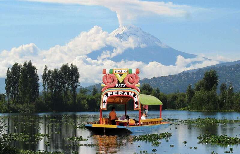 Discover Xochimilco and Coyoacán: Tradition, Music, Culture - Key Points