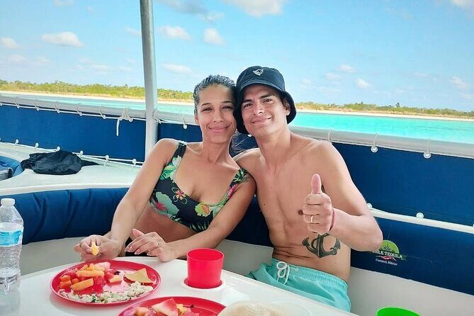 Discovering El Cielo Reef by Double Decker Catamaran - A Practical Guide to the Catamaran Adventure