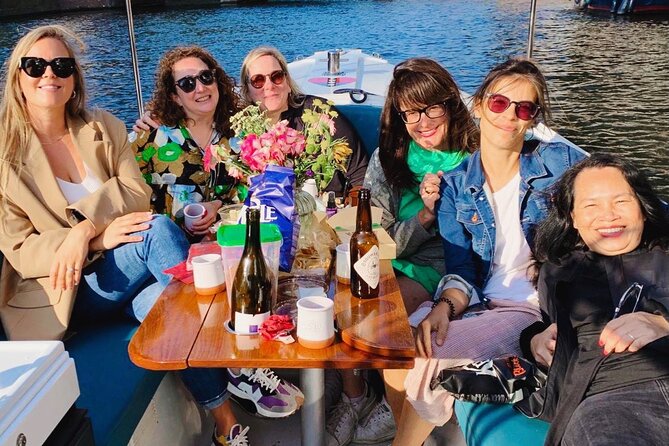 Discovering the Canal District: 1.5 Hours on the Water - Key Points