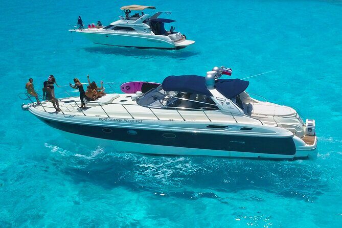 DIVA 60ft Elite Italian Yacht Experience in Cancun - Comfort and Practical Details